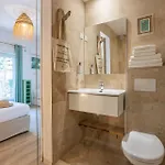 Almanarre - Eco-responsable Face A La Otel Hyères