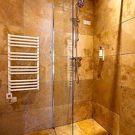 Almanarre - Eco-responsable Face A La Hotell