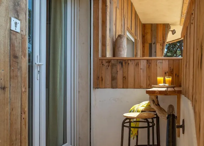 Almanarre - Eco-responsable Face A La 2*