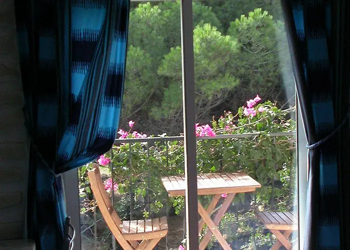 Almanarre - Eco-responsable Face A La فندق 2*