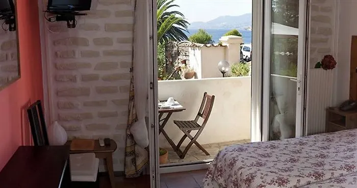 Almanarre - Eco-responsable Face A La فندق